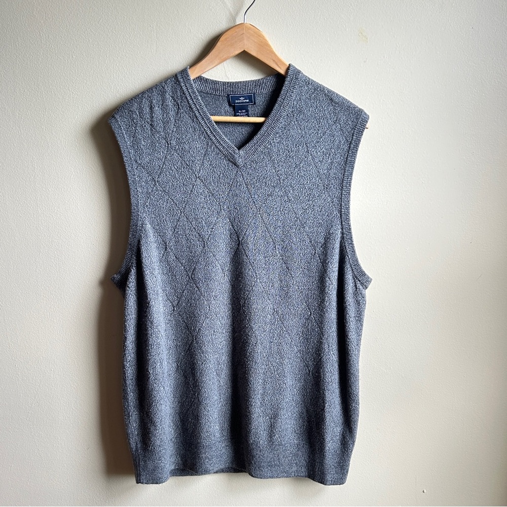 Vintage Stafford Gray V Neck Knitted Argyle Pattern Cozy Sweater Vest Men’s XL